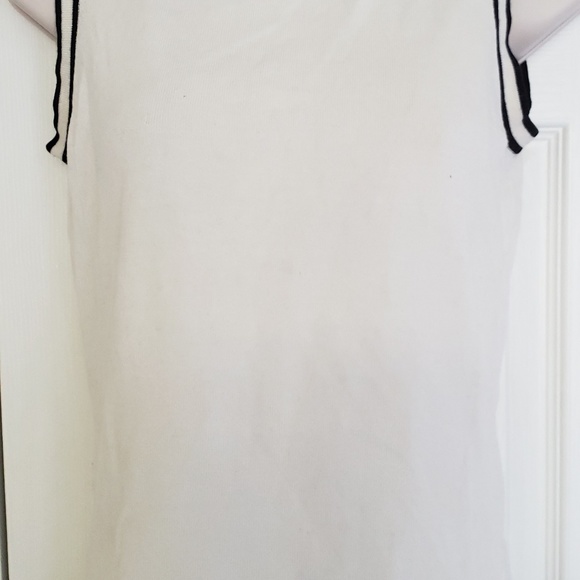 Top - Picture 2 of 2